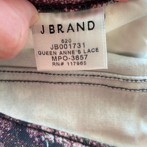 J Brand 620 Mid Rise Super Skinny Queen Annes Lace - Picture 11 of 13